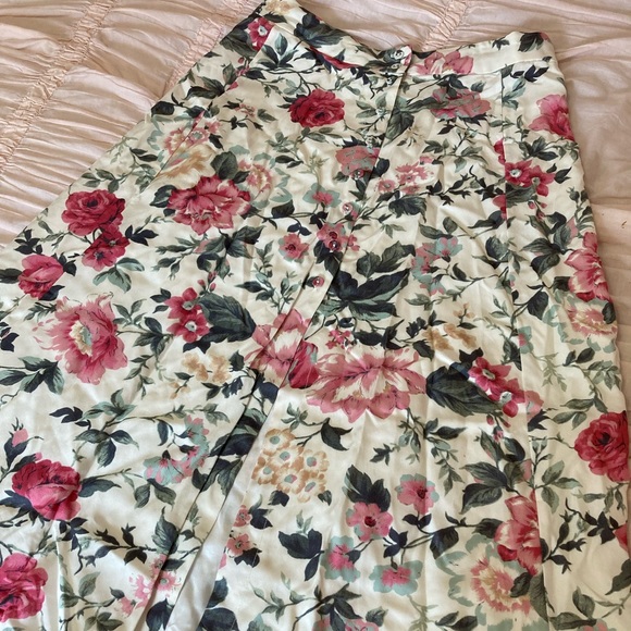 MAJORELLE FLORAL DOUBLE-LINED BUTTON DOWN MIDI SKIRT - Picture 5 of 8